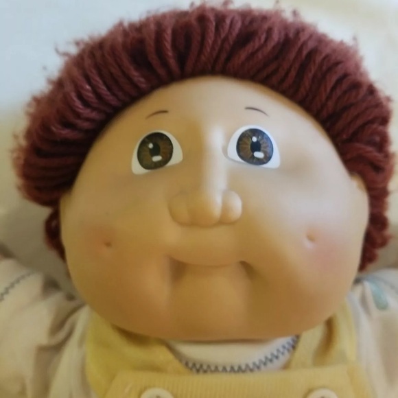 Vintage Cabbage Patch Kids Boy Doll .1985 DARK Brown YARD Hair WITH YELLOW - Picture 2 of 11